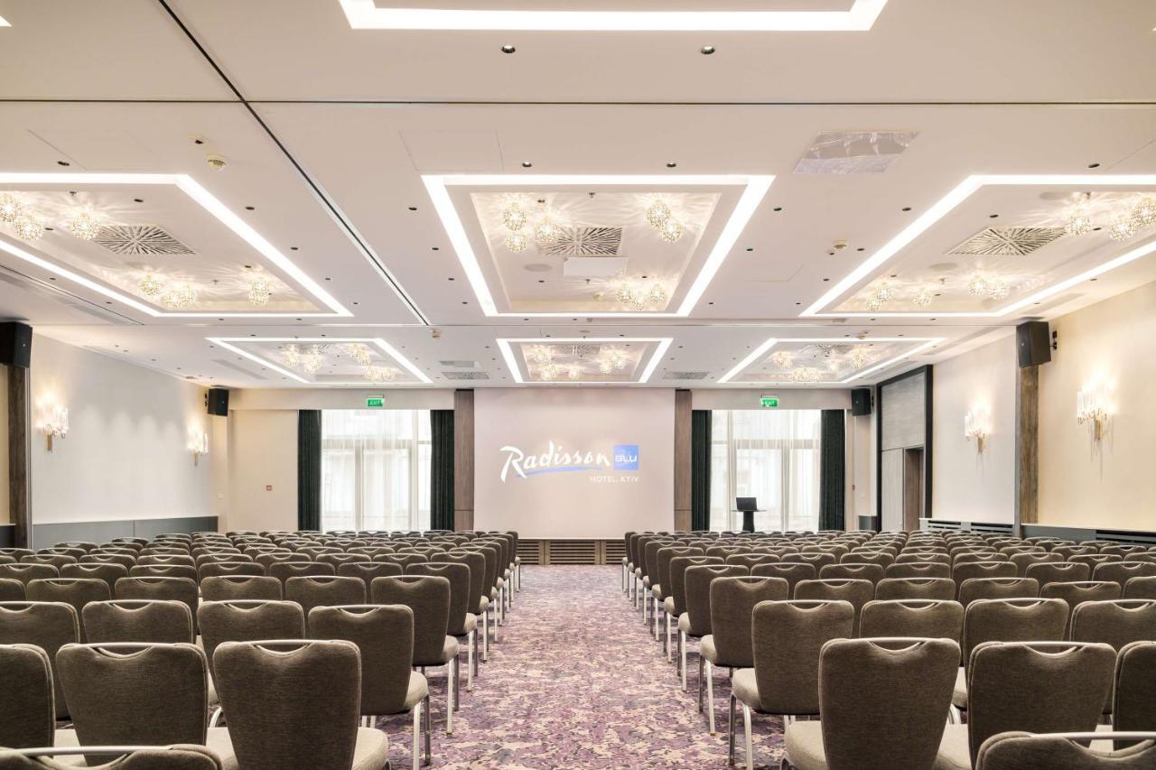 Radisson Blu Hotel, Kyiv City Centre Екстериор снимка